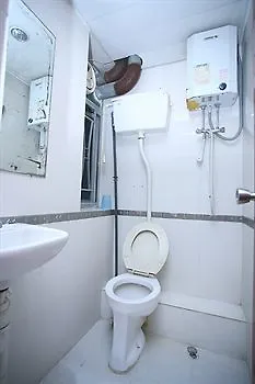 Pay-Less Guest House Hong Kong